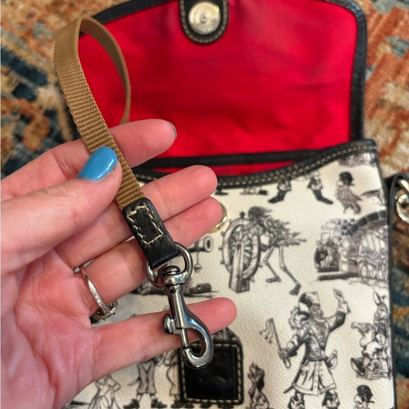 Dooney & Bourke Disneyland Pirates of the Caribbean crossbody purse - Picture 6 of 6